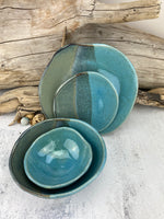 ABSTRACT DINNERWARE COLLECTION / 16 Pieces / 4 Place Settings